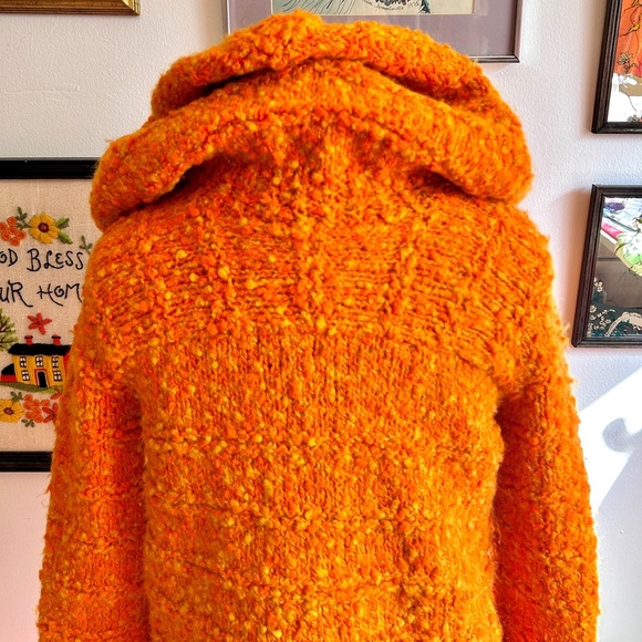 Vintage 70s Orange Bouclé Knit Hoodie Sweater M Medieval Revival Cottagecore - Picture 7 of 8